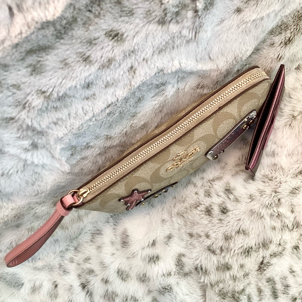DISNEY X COACH Cinderella Patches Corner Zip Wristlet - Picture 4 of 7